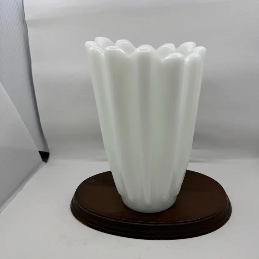 Vintage Asymmetric Fostoria Celestial Pattern Milk Glass Vase Ribbed Fluted