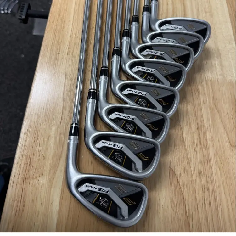 Wilson Staff FG Tour F5 Iron Set 4-PW AW Steel Regular Right STD