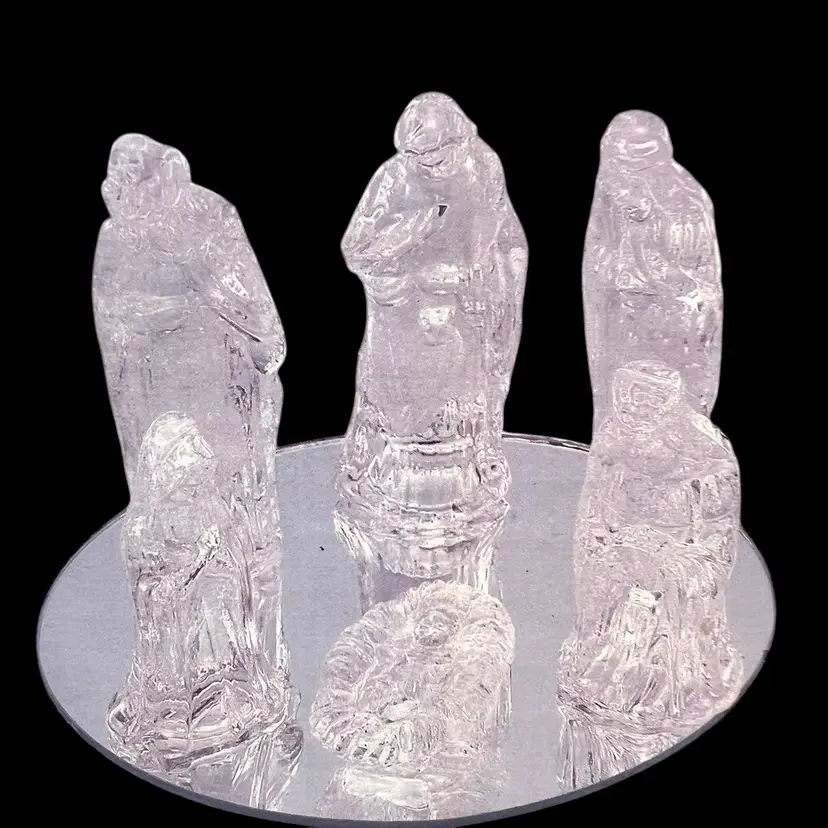 017 NOS 1988 Small Glass Nativity With Mirror