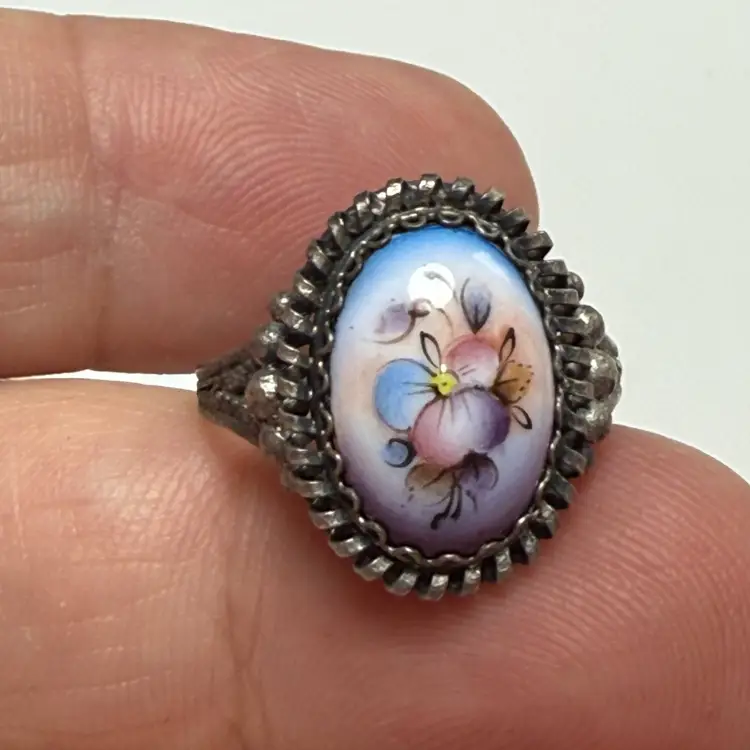 Vintage Russian Finift Rostov Ring Size 8 Hand Painted Fired Enamel Pansy Floral