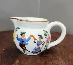 VTG Creamer "Alpine Peasant Ware"