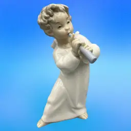 Lladro Angel with Flute Figurine 04540 Spain Retired