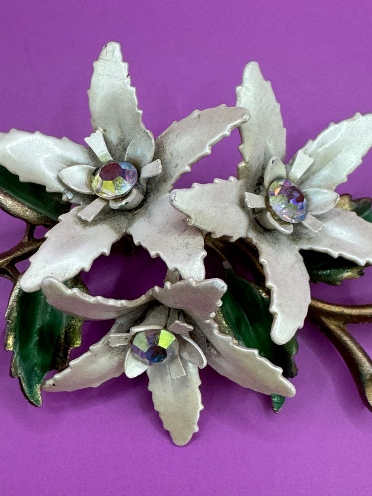 White Flower Brooch with Green Leaves and Aurora Borealis Center