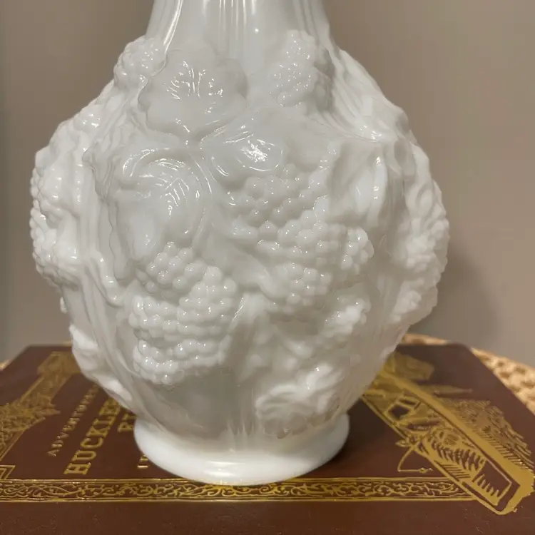 Vintage Imperial Glass Ohio Loganberry Milk Glass Vase