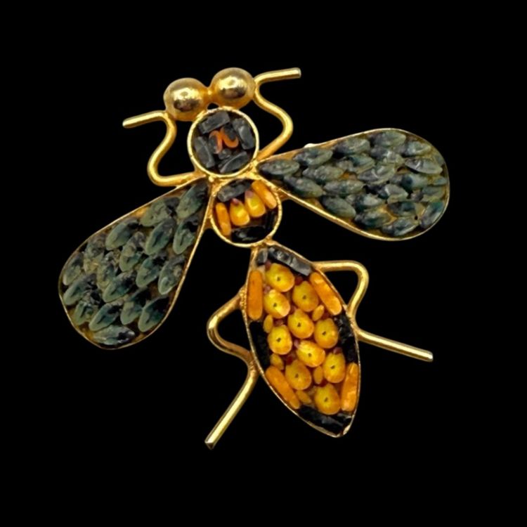 Bee Insect Micro Mosaic Gold Tone Brooch Italy 1 1/2"
