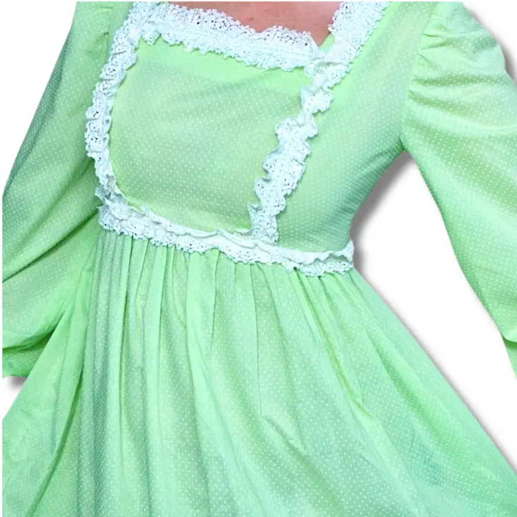 Vintage 1970s Cotton Swiss Dot Prairie Dress