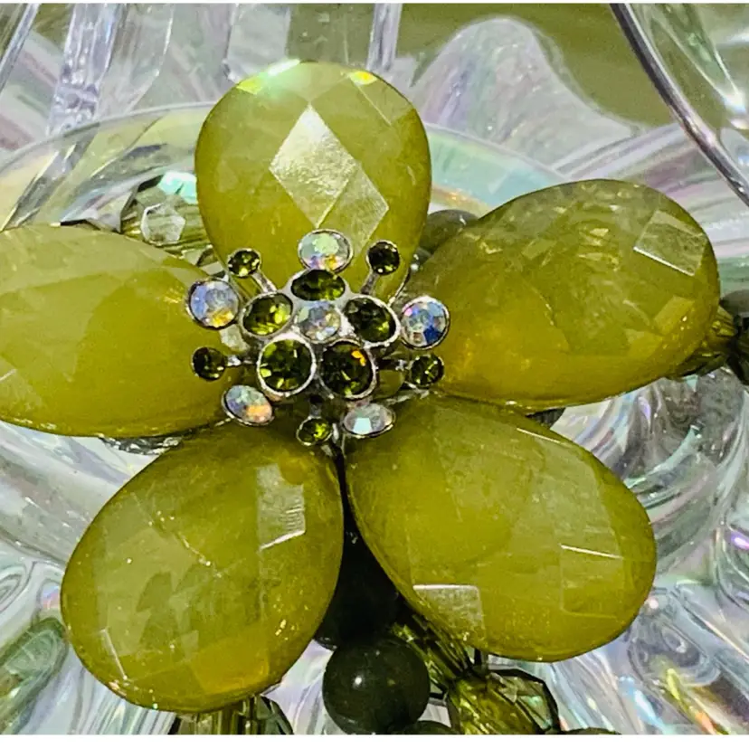 Sparkly Shinny  Vintage Costume Jewelry Crystal And Metallic Bracelet 