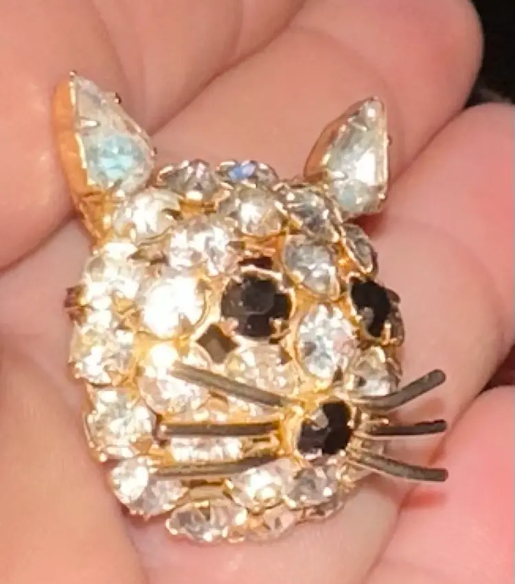 Warner AB Rhinestone Gold Tone Cat Face Brooch Pin Vintage