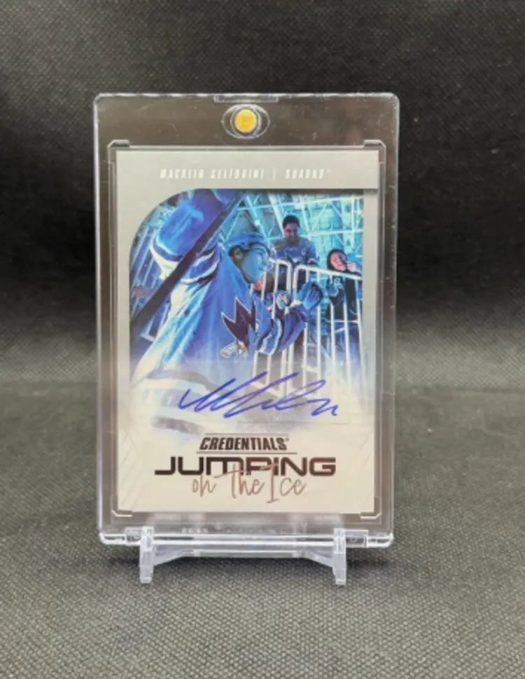 Macklin Celebrini 2024-25 Upper Deck Credentials Jumping on the Ice Autograph SP