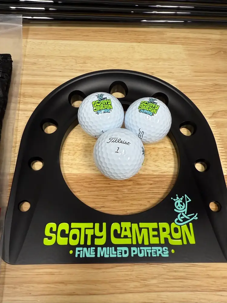 Scotty Cameron “Studio Exclusive” King Peace Putter Cup