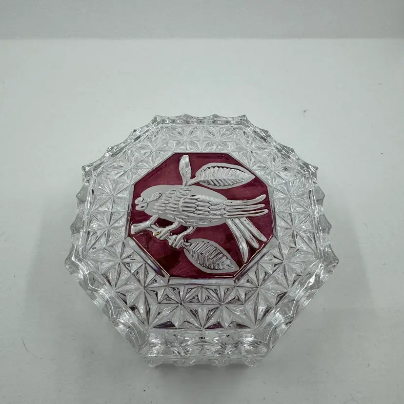 Hofbauer Byrdes Collection ruby red and crystal octagonal trinket box With A Bird Motif, 24% Lead Crystal, No Call Outs