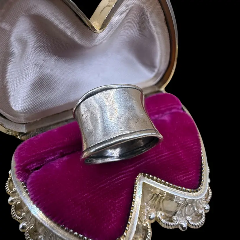 Vintage Silpada Sterling 925 Silver Hammered Cuff Ring- Size 6