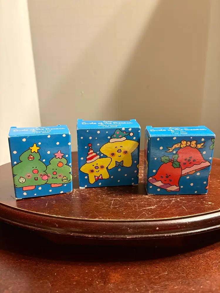 NOS Avon “Suds Of The Season” Holiday Soaps