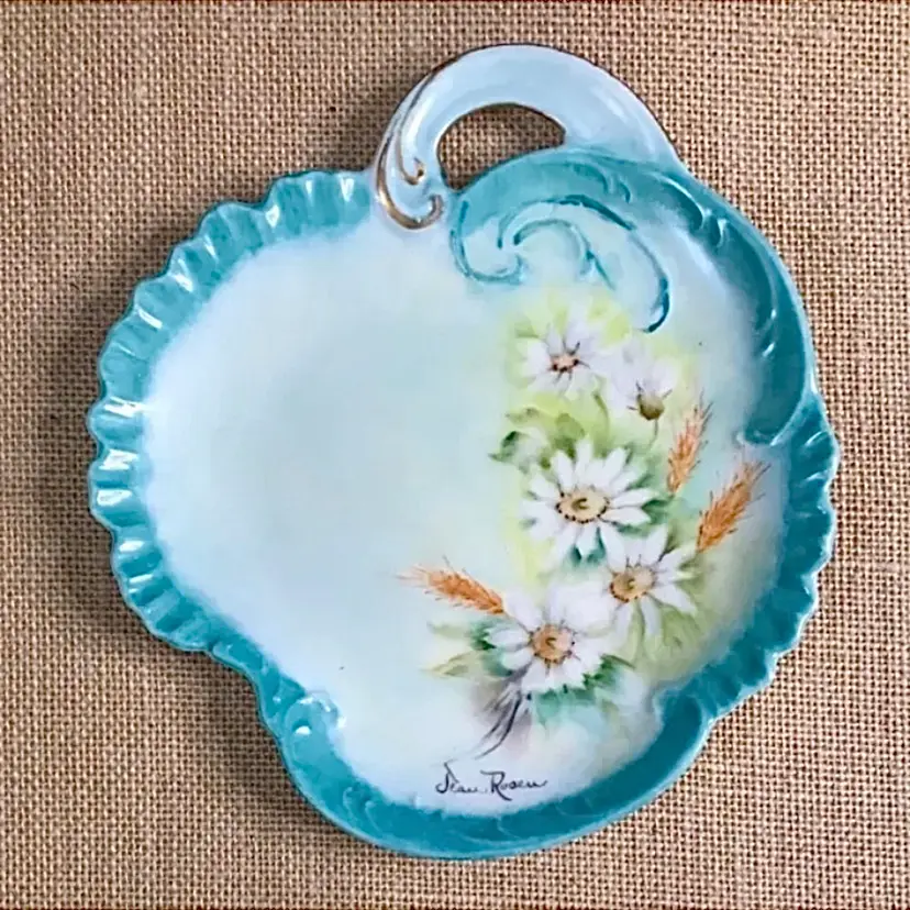Vintage Hand Painted Daisy Dish Artist Signed Floral Grandma Core Feminine