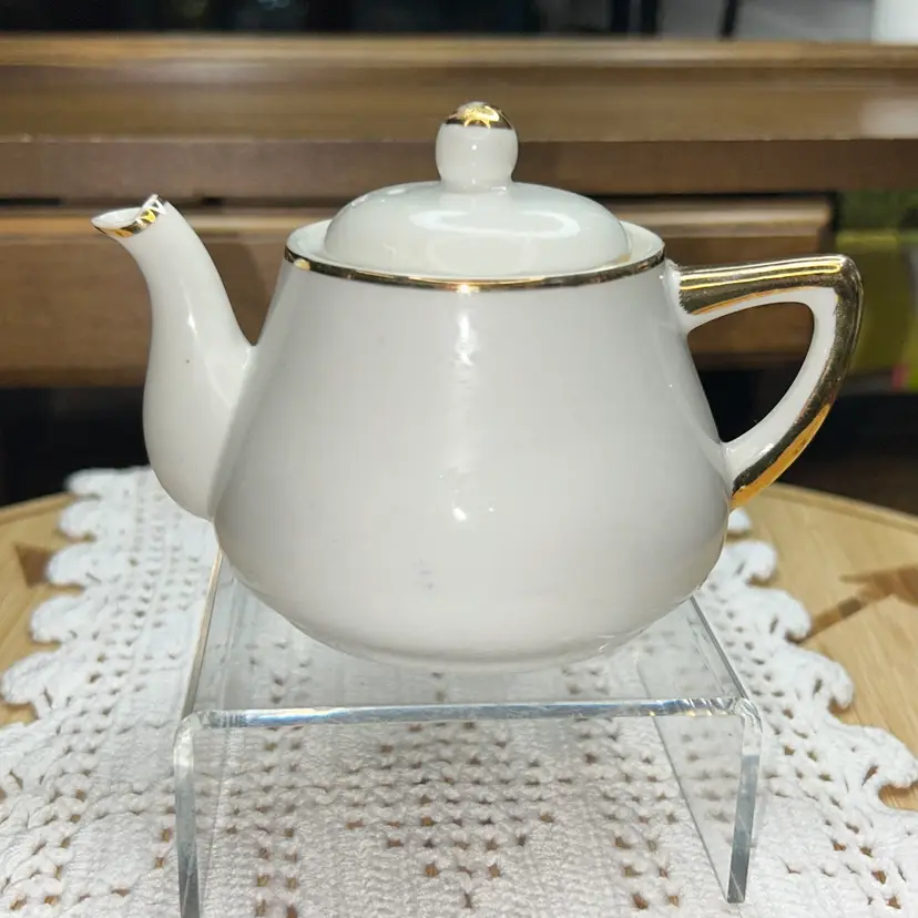 Meito China White Child Teapot Hand Painted Gold Edge Japan