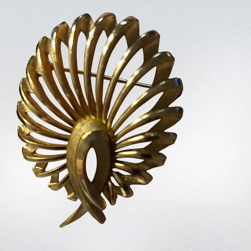 Crown Trifari  Gold Tone Peacock Tail Shape Brooch