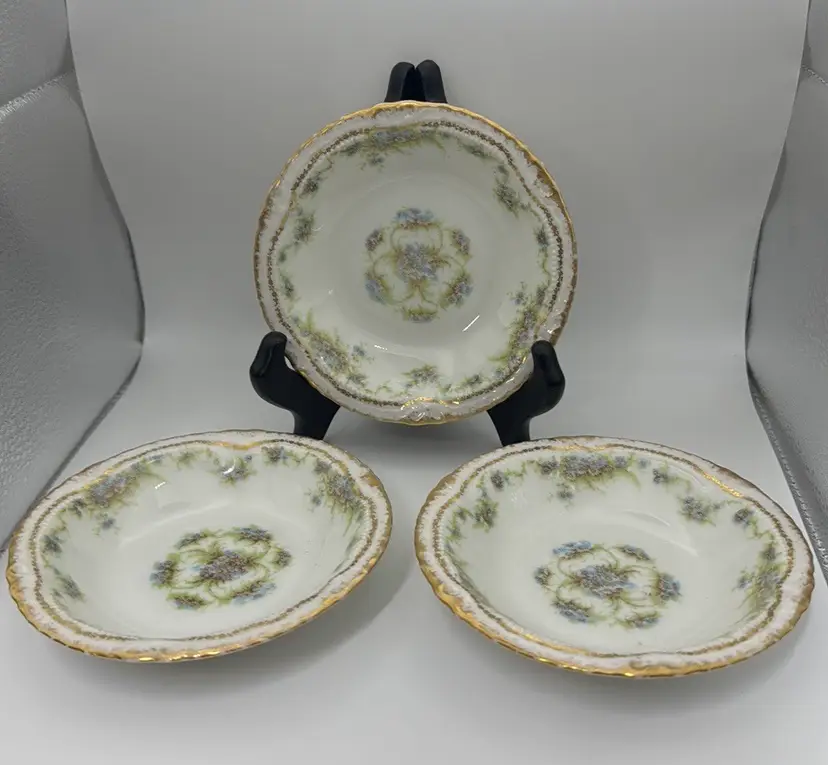 Haviland Limoges bowls Schleiger 341 pattern 5” diameter Set of 3