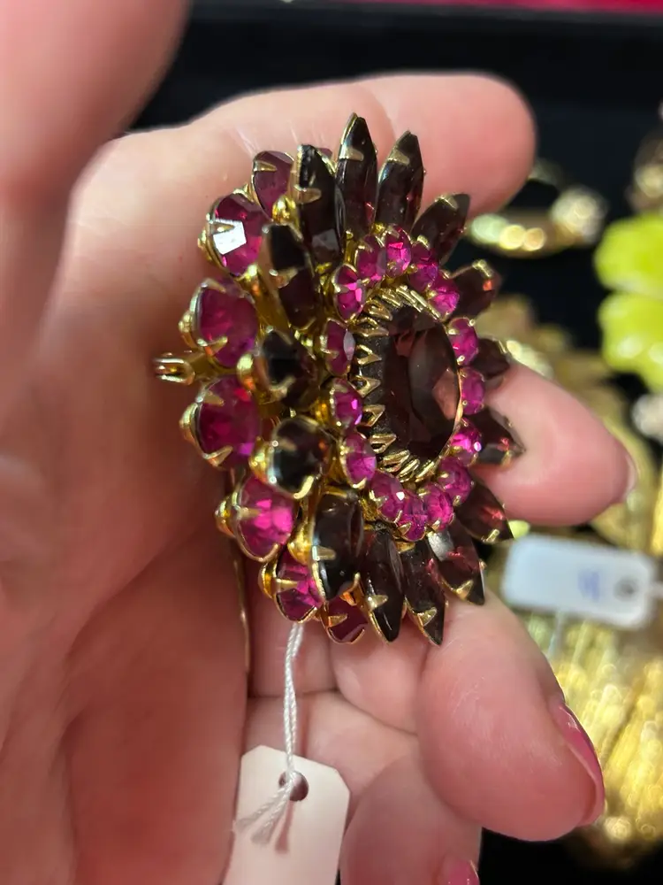 Stunning Judy Lee Brooch 