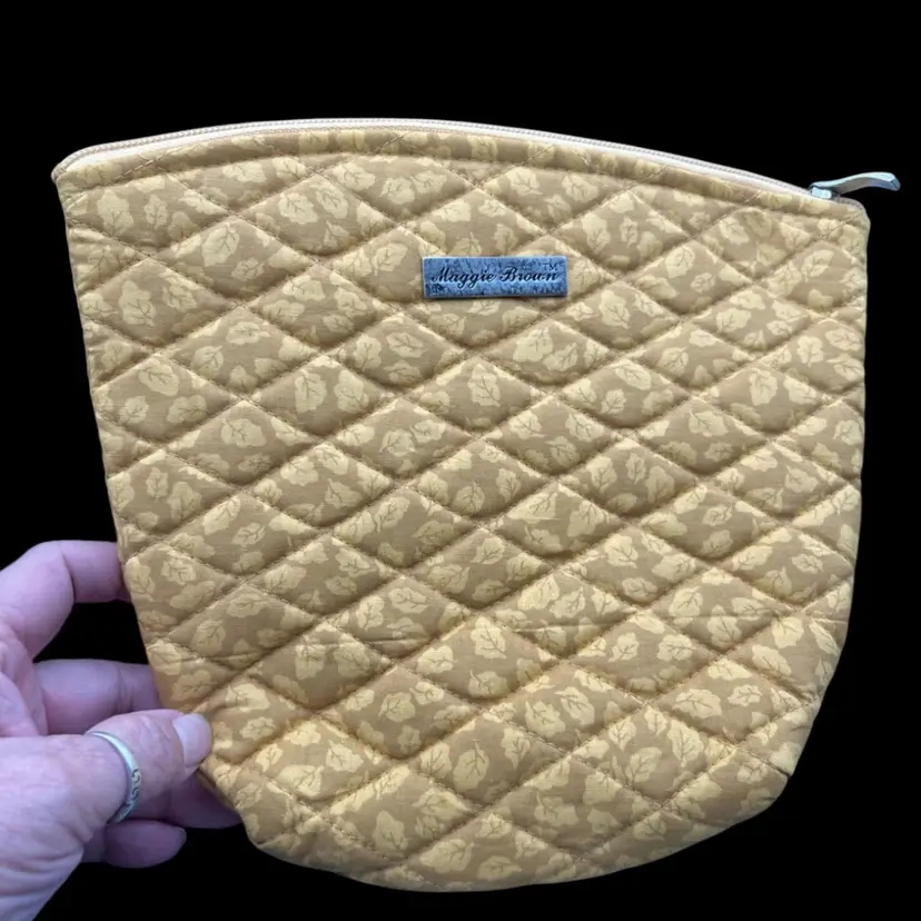 #349B NWT Maggie Brown Quilted Cotton Cosmetic Bag in a Yellow Leaf Pattern Zippered Plastic Lined Pouch