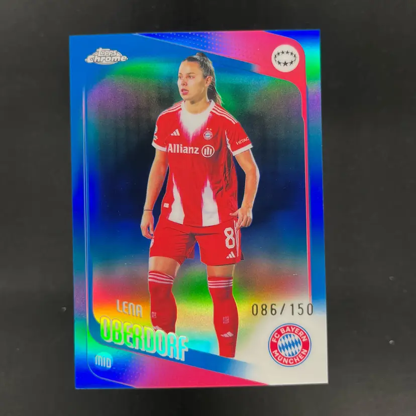 Lena Oberdorf 2025/26 Topps Chrome UWCL Blue /150 Bayern Soccer Card