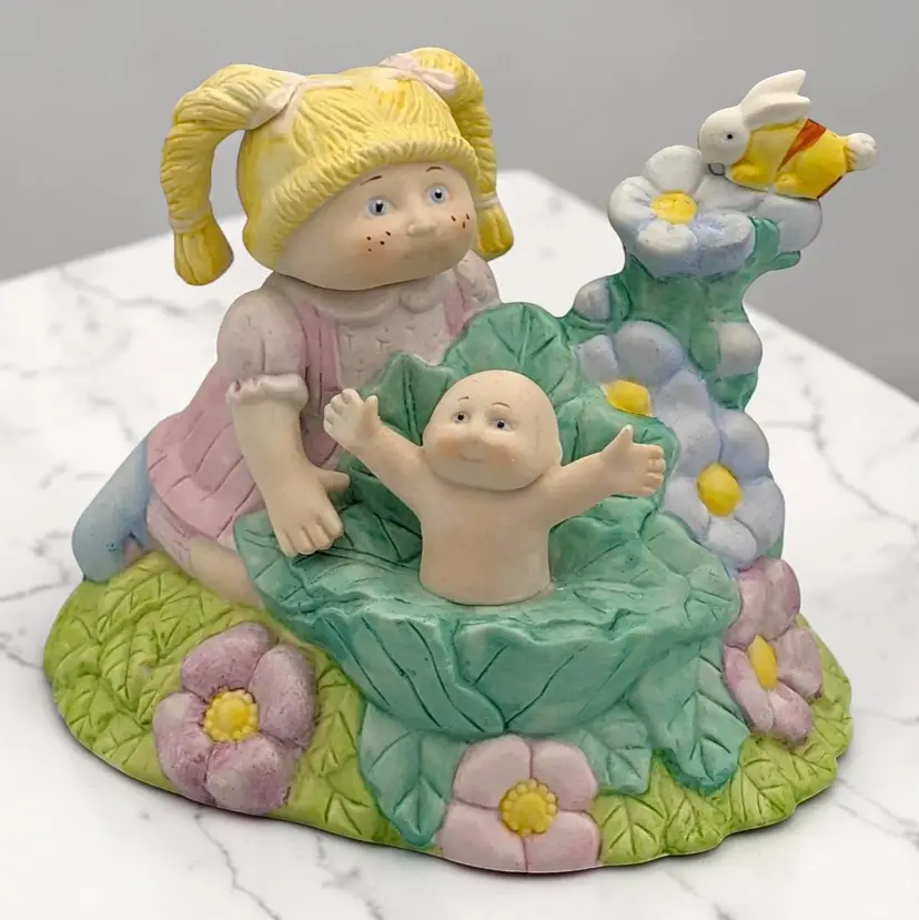 Cabbage Patch Kids Porcelain Music Box Plays "It's A Small World" Vintage