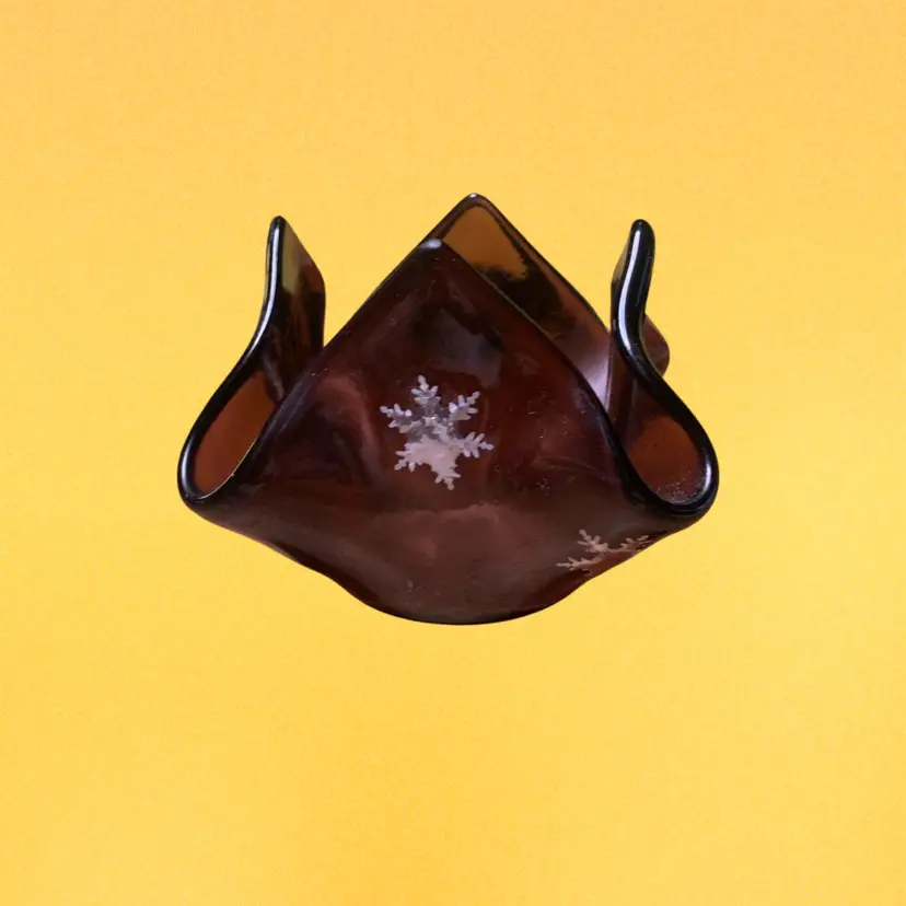 09. Handmade Amber Glass Handkerchief Bowl Snowflake Design