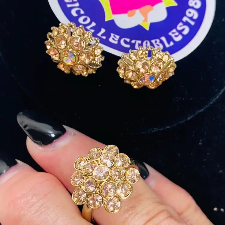 Vintage 6.5” Ring & Pierced Earrings Topaz