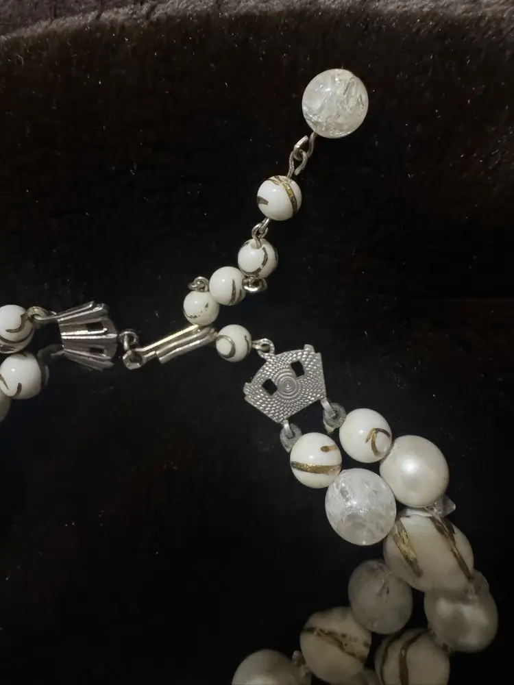 White & Gold Scribble Beads Shiny Gold Tone Beads