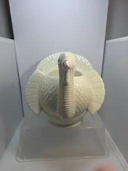 Bath & Body Works Turkey 3 Wick Candle Holder Vintage Ceramic Cream 12"