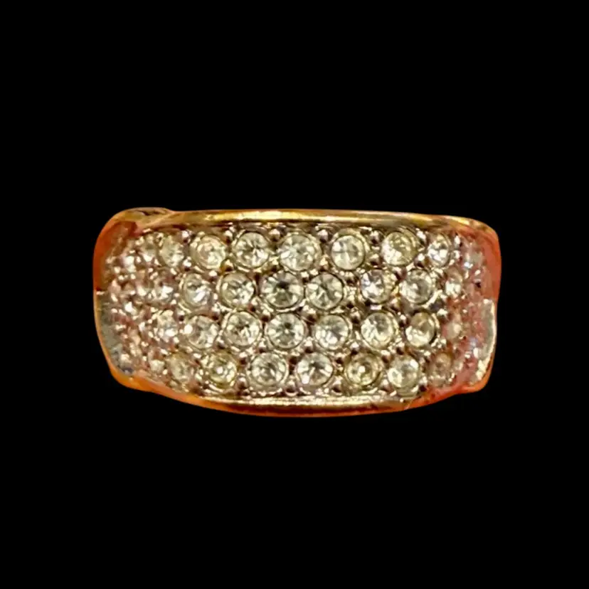 Vintage Elizabeth Taylor Avon Brilliance Collection GoldTone Ring w/ Pave Rhinestone Crystals Size 9.5