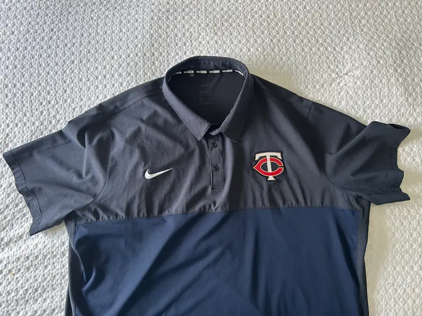 Minnesota Twins Nike MLB shirt