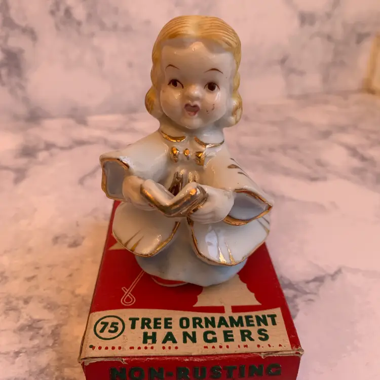 Vintage Blume Accents Japan Ceramic Choir Girl 1950's Approx 3.25"X 4"