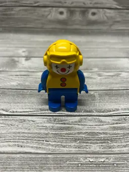 Share Lego Duplo Figure Clown With Yellow Helmet
