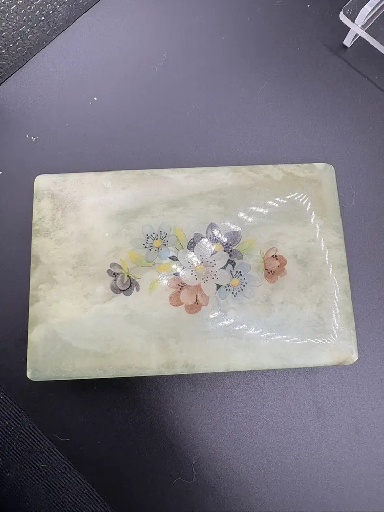 Vintage Green Alabaster Floral Trinket/Jewelry Box 4.5” X 3” X 1.5”