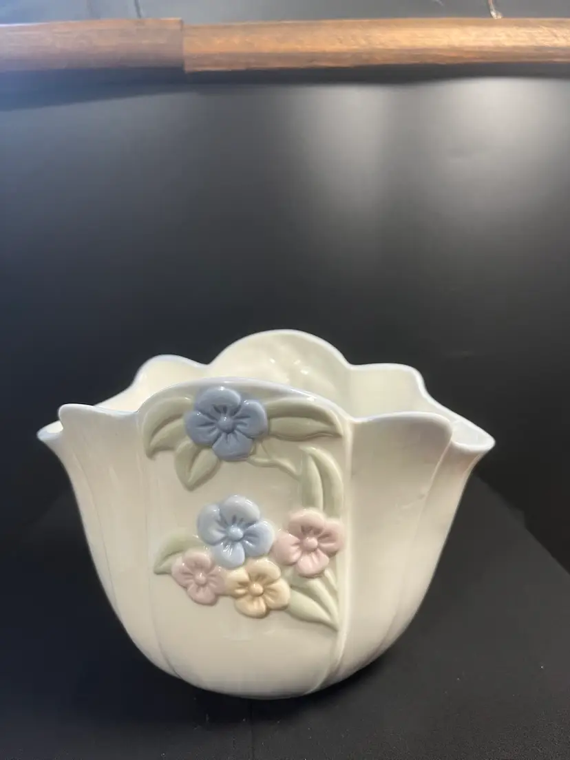 Vintage FTD "Especially For You" Flower Vase or Planter. 3D Pastel Floral Design. Lot 39