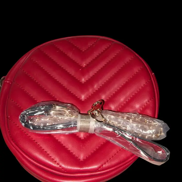 UNNI  Red Round Leather Type Purse Designed In New York