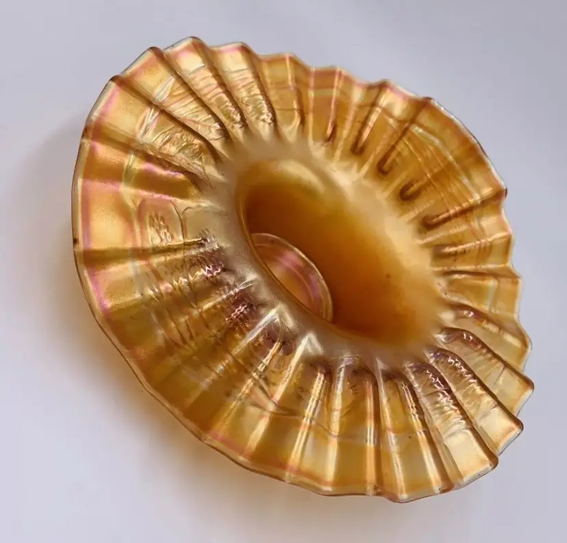 Fenton Crimped Jack in Pulpit Hat Vase Marigold Carnival Blackberry Spray Bowl