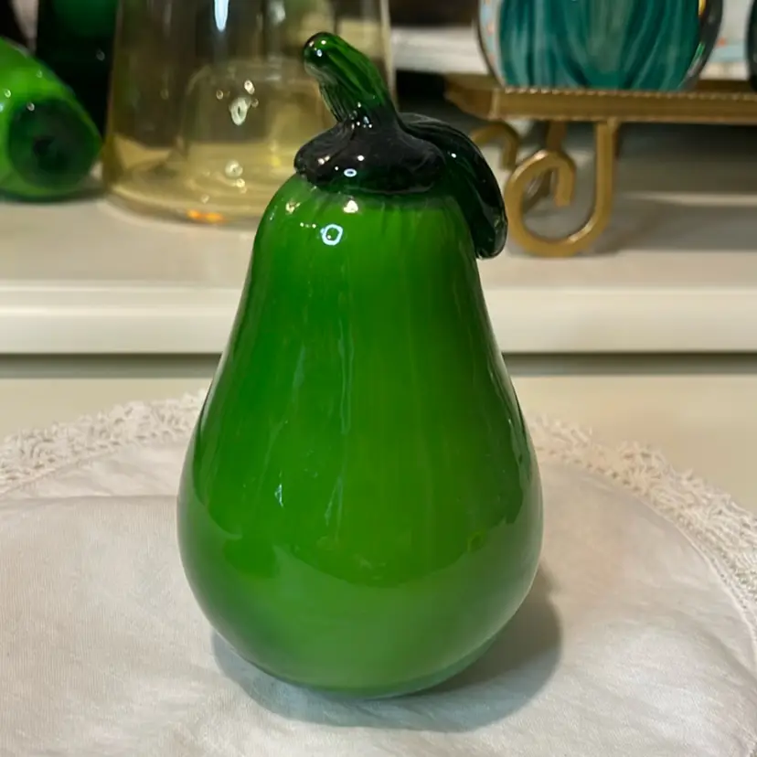 Vintage Art Glass Pear 5”