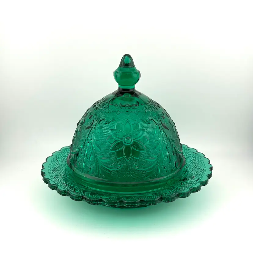 Vintage Indiana Glass Tiara Sandwich Green Domed Covered Butter Cheese Dish Plate 7.5” x 7” *READ*