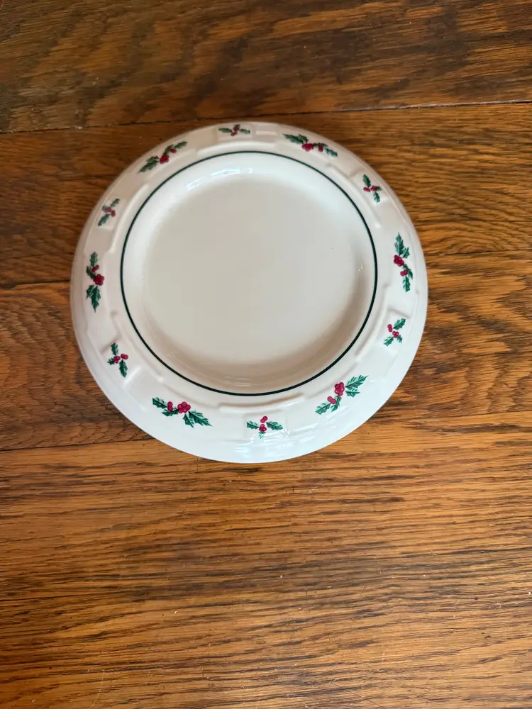 Longaberger Pottery Holly Candle Plate – 7 Inch Christmas Candle Base – Ivory Holiday Holly Berry Pattern – Replacement Piece – Free Shipping