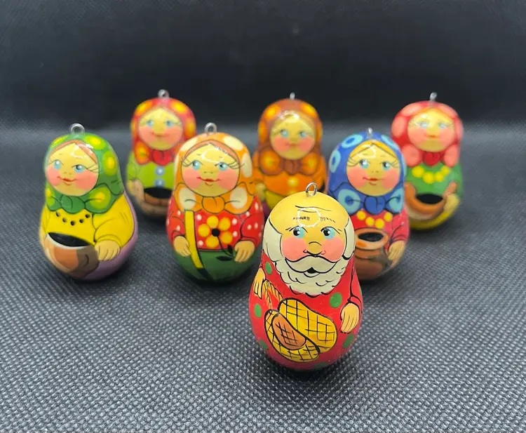 Hand Painted folk art wooden Russian matryoshka nesting doll Christmas ornaments set 7