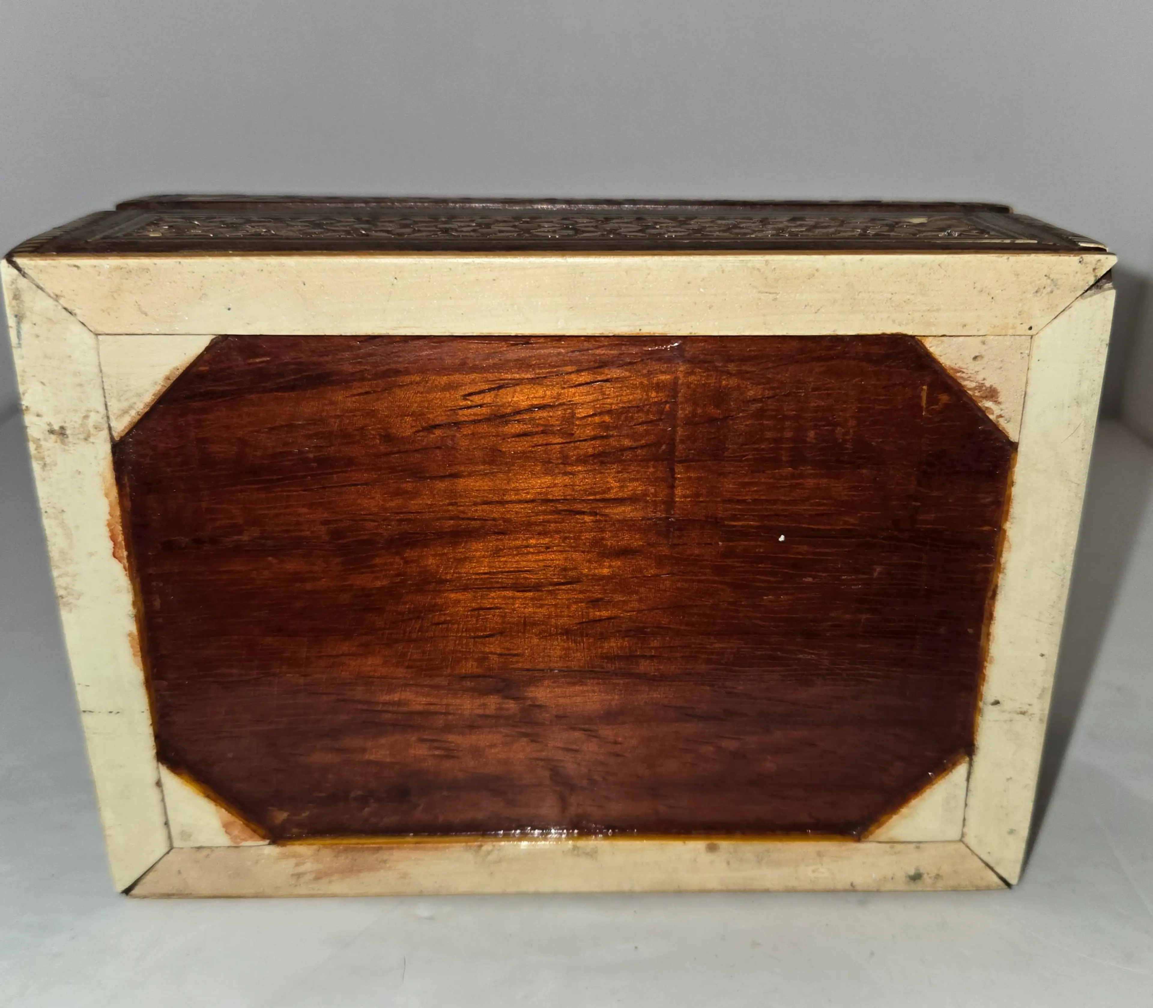 Image 3 of 6