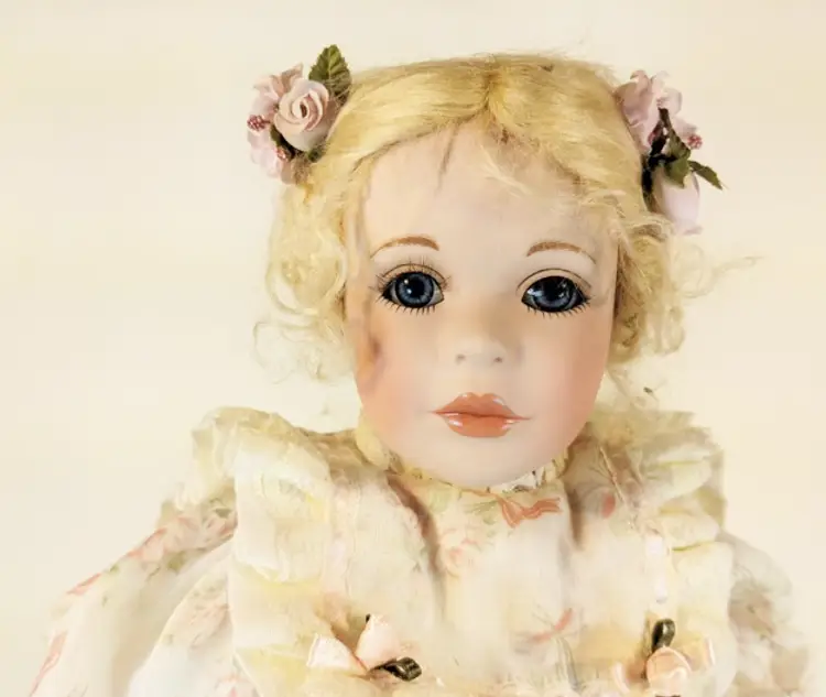 Elite doll designed by Ashley Rose, limited edition