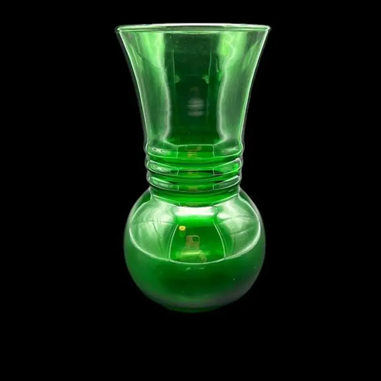 Vintage Anchor Hocking Emerald Green Glass Vase 6.5" tall