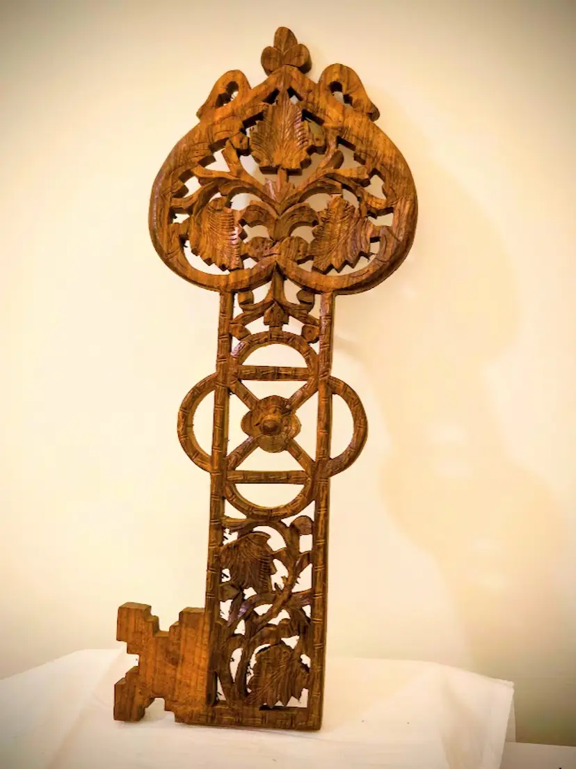 Rosewood Decorative Key 15 1/4 inch - Made in India