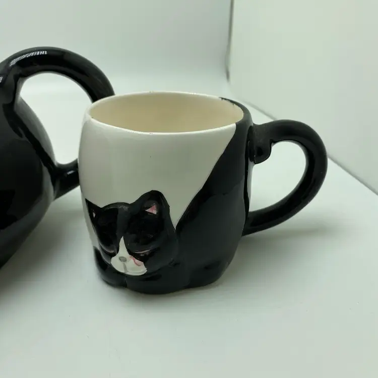 Tuxedo Cat Teapot With 2 Kitten Mugs