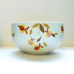 22 – Vintage Hall’s Superior Autumn Leaf Bowl – 6" Ceramic Mixing/Serving Bowl – Jewel Tea