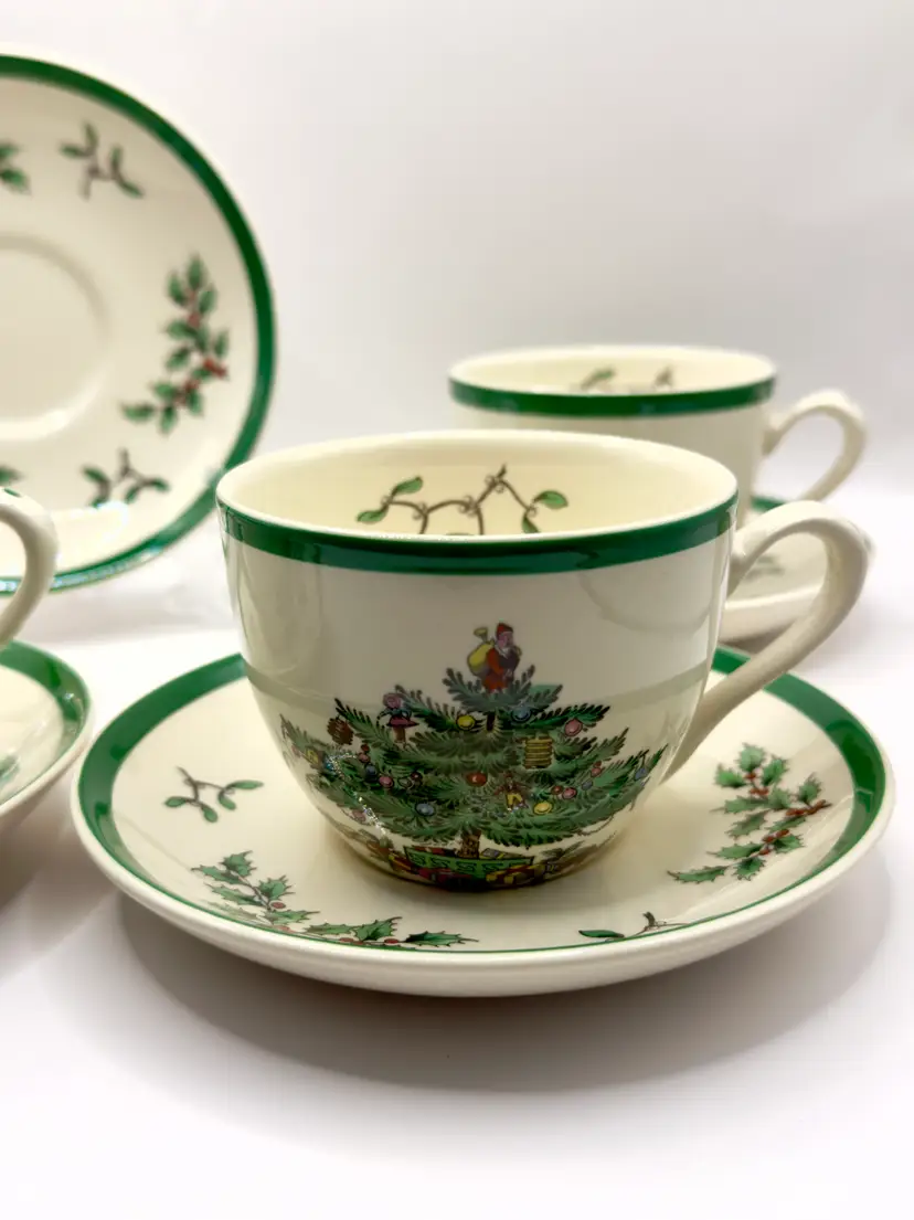 Vintage Christmas Tree 3 Teacup and 4 Saucer Set, Holiday Tableware, By Spode, Made in England, MPN S3324 S