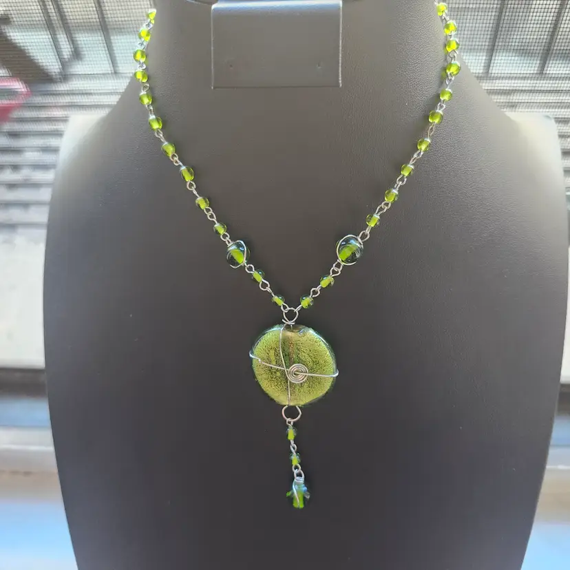 Verdant Harmony Wire-Wrapped Necklace