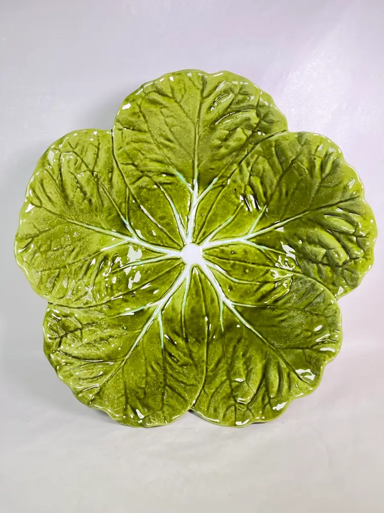 Bordallo Pineheiro Green Cabbage Leaf Salad Serving Bowl 11" Portugal